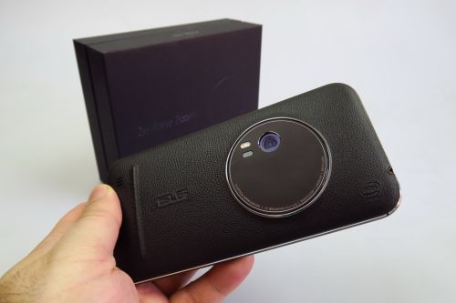 ASUS ZenFone Zoom Unboxing: cel mai subtire smartphone cu zoom optic 3X ajunge pe masa de teste Mobilissimo.ro, cu extra topping de blitz (Video)