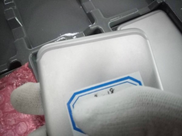 Carcasa lui iPhone 7 apare intr-o noua fotografie ce pare a fi realizata intr-o fabrica Foxconn