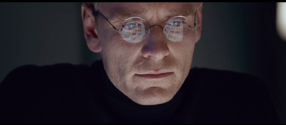 Iata noul trailer al filmului Steve Jobs; Pelicula arata mai promitator decat oricand! (Video)