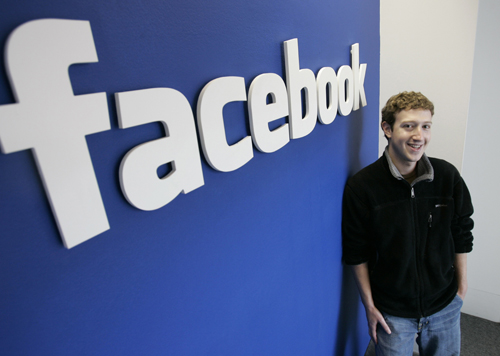 Microsoft oferă 15 miliarde de dolari pentru Facebook; se loveşte de refuzul repetat al lui Zuckerberg