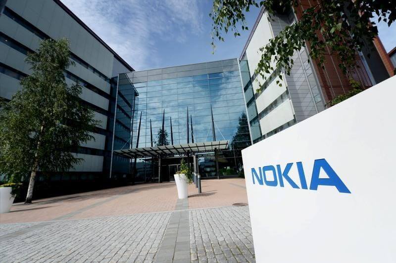 Nokia îsi rezolva disputa legata de brevete cu Samsung, câstigând sute de milioane de euro