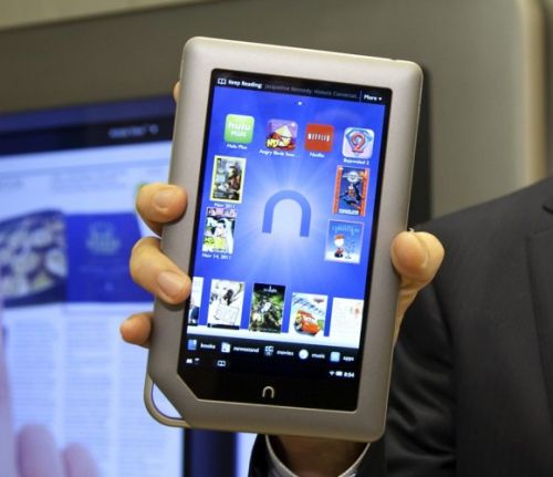Nook Tablet de 8 GB vrea sa detroneze Kindle Fire