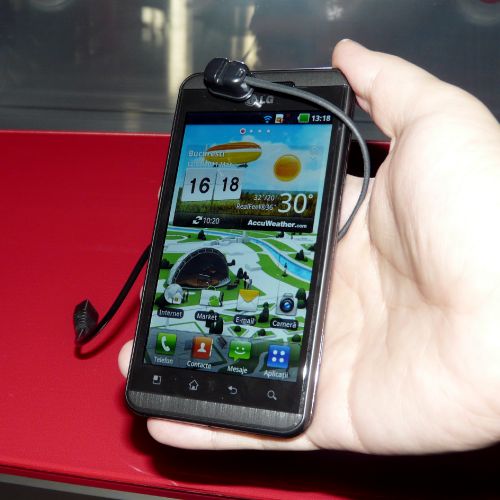 Primul telefon 3D din Romania intr-un preview Mobilissimo: LG Optimus 3D la Orange Concept Store (Video)