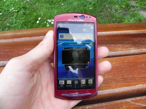 Sony Ericsson Xperia Neo a primit Android 2.3.4 Gingerbread