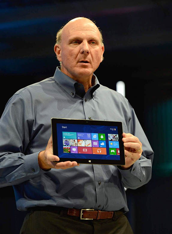 Steve Ballmer: Vanzarile de Microsoft Surface RT sunt modeste