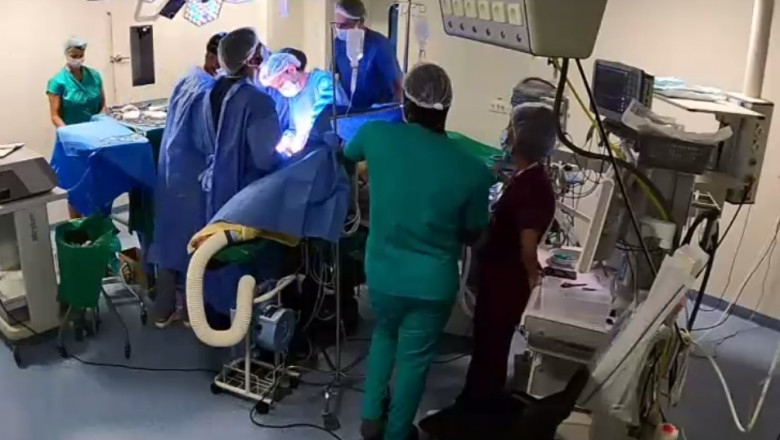 Operație rară de transplant la Institutul Fundeni. O femeie a primit o parte de ficat de la un donator viu | Digi24