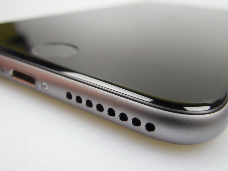 Apple ar putea include doua difuzoare pe iPhone 7, unul in locul jackului audio (Zvon)