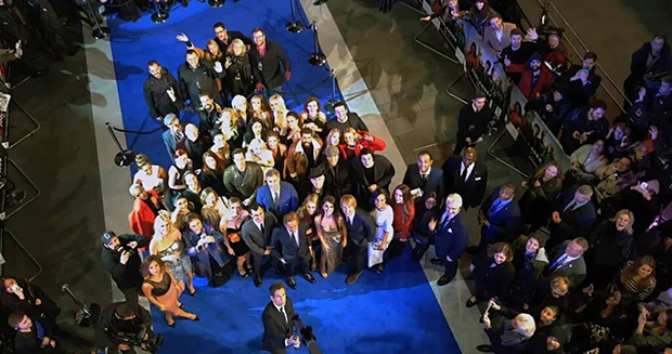 Cel mai lung selfie stick din lume, recordul îi aparține actorului Ben Stiller