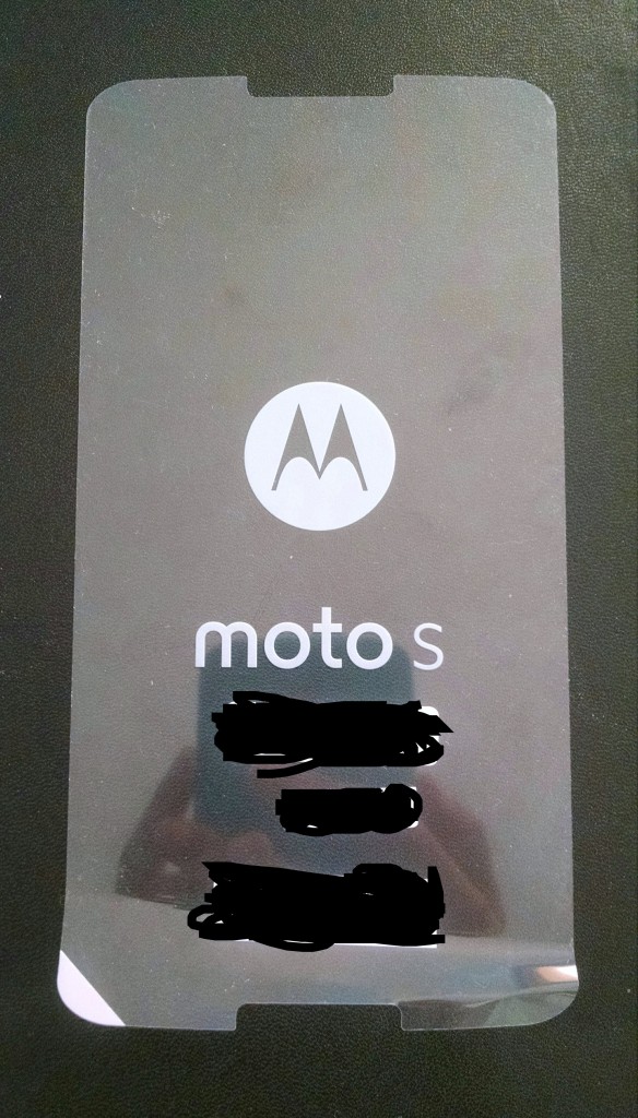 Folia de protecție pentru ecranul lui Motorola Moto S scoate la iveala un device de tip phablet