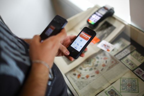 ING anunta servicii extinse de mobile banking, plați contactless cu ING Pay