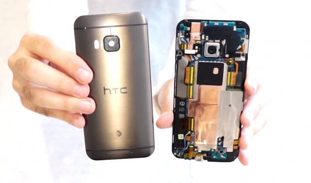 Iata cat de greu de reparat e un HTC One M9, pentru a-i inlocui ecranul (Video)