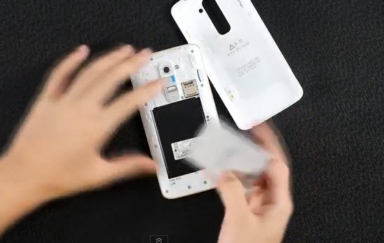 LG G2 în varianta coreeana vine cu slot microSD, baterie înlaturabila; Iata un unboxing! (Video)