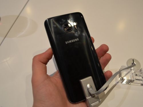 Samsung Galaxy S7, din spate