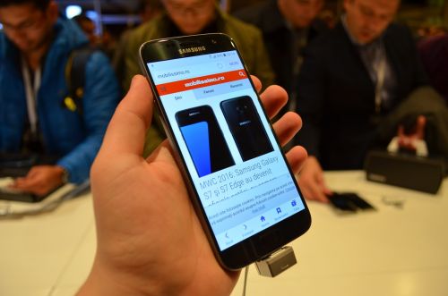 MWC 2016: Samsung Galaxy S7 hands-on - cel mai nou flagship Samsung analizat pe scurt in Barcelona (Video)