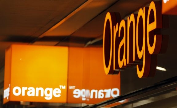 Orange Romania isi anunta rezultatele pe trimestrul 3 2014: cu 131.000 mai multi clienti, vanzari triple de tablete 3G si 4G si venituri in crestere
