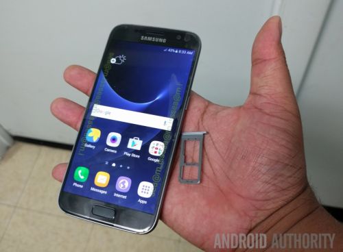 Samsung Galaxy S7 manevrat in fata camerei, intr-un clip hands-on, insotit de noi fotografii (Video)